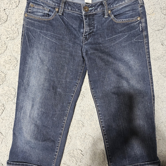 Silver Jeans Women's Dark Blue Cropped Jeans - Picture 1 of 3